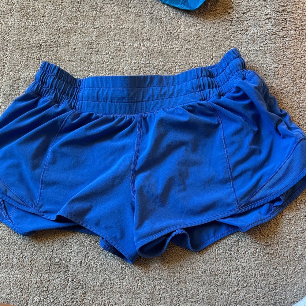 Blue lululemon hotty hot 2.5” shorts